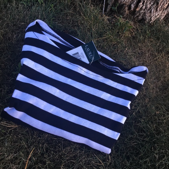 Spring/Fall Season Blouse - Picture 3 of 3